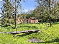 Prodej RD 2+kk a 1+1 s dvorkem a velkou zahradou v obci Chmelík, okr. Svitavy