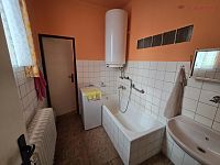 Prodej rodinného domu v Radvanicích - 20260413_155932.jpg