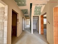 Prodej novostavby rodinného domu 5+kk se zahradou – Tršice, k.ú. Přestavlky - IMG_7680.jpg