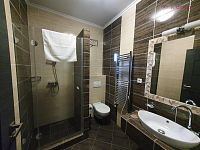 Restaurace s pivovarem a ubytováním, 2458m2,  Držovice, okres Prostějov - 20221006_135210.jpg