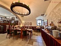 Pronájem Zámeckého hotelu Zlatý orel , okres Hranice - IMG_7905.jpg