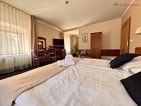 Pronájem Zámeckého hotelu Zlatý orel , okres Hranice - IMG_7948.jpg