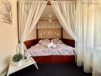 Pronájem Zámeckého hotelu Zlatý orel , okres Hranice - IMG_7975.jpg