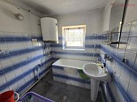 prodej rodinného domu s zahradou, Lapač, Žeravice - 20260616_112821.jpg