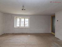 Prodej RD se dvorem v Savíně - 24.jpg