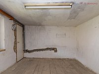 Prodej RD se dvorem v Savíně - 25.jpg