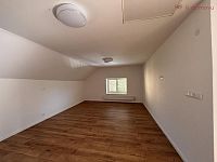 Pronájem reprezentativních prostor 88 m² s terasou 26 m² – ideální pro služby , Dolany u Olomouce - IMG_8658.JPG