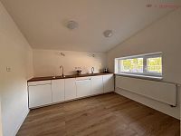 Pronájem reprezentativních prostor 88 m² s terasou 26 m² – ideální pro služby , Dolany u Olomouce - IMG_8668.JPG
