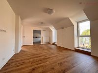 Pronájem reprezentativních prostor 88 m² s terasou 26 m² – ideální pro služby , Dolany u Olomouce - IMG_8675.JPG