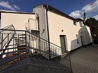 Pronájem reprezentativních prostor 88 m² s terasou 26 m² – ideální pro služby , Dolany u Olomouce - IMG_8681.JPG
