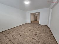 Prodej bytu 2+1, 2.N.P., Komenského - 20260724_092502.jpg