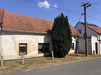 Prodej RD nebo chalupy k trvalému bydlení 2+1, Habrovany, okres Vyškov - IMG_8851.JPG