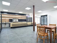 Pronájem obchodního prostoru 126 m2 + kuchyň (36 m2) + zázemí (31 m2), Keplerova, Olomouc – Holice - 01.JPG