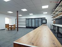 Pronájem obchodního prostoru 126 m2 + kuchyň (36 m2) + zázemí (31 m2), Keplerova, Olomouc – Holice - DSC_0004.JPG