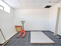 Pronájem obchodního prostoru 126 m2 + kuchyň (36 m2) + zázemí (31 m2), Keplerova, Olomouc – Holice - DSC_0009.JPG