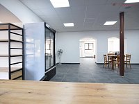 Pronájem obchodního prostoru 126 m2 + kuchyň (36 m2) + zázemí (31 m2), Keplerova, Olomouc – Holice - DSC_0018.JPG