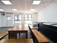 Pronájem obchodního prostoru 126 m2 + kuchyň (36 m2) + zázemí (31 m2), Keplerova, Olomouc – Holice - DSC_0025.JPG