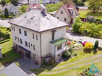 Rodinný dům 4+1 v malebné lokalitě obec Pecka – SLEVA !!! - DJI_0641.JPG