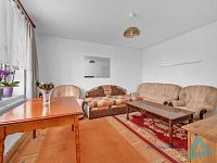 Prodej rodinného domu s ordinacemi v centru Jičína – výhodná investice i bydlení - DSC02167.jpg