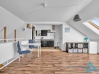 Prodej rodinného domu s ordinacemi v centru Jičína – výhodná investice i bydlení - DSC02197.jpg