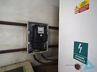 Pronájem skladové a výrobní haly v uzavřeném areálu – Štikov u Nové Paky - _DSC0836.JPG