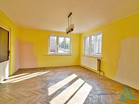 Prodej prostorného rodinného domu v klidné části Nové Paky – ulice Blahoslavova - DSC_0917.JPG