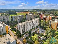 Prostorný byt 5+1 o výměře 90 m² se zasklenou lodžií – Nová Paka. - DJI_0653.jpg