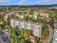 Prostorný byt 5+1 o výměře 90 m² se zasklenou lodžií – Nová Paka. - DJI_0656.jpg