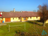 Rodinný dům se stodolou a garáží – Bříšťany u Hořic (okres Jičín). - 2.JPG