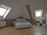 Světlý mezonetový byt 4+kk s balkonem – p. Bezruče 1866, Nová Paka, prostorných 87 m² - _DSC0465.JPG