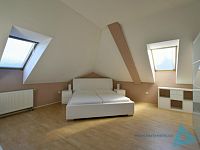 Světlý mezonetový byt 4+kk s balkonem – p. Bezruče 1866, Nová Paka, prostorných 87 m² - _DSC0578.JPG