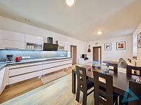 Prodej moderního bytu 2+kk, 69 m² – nízkoenergetický dům, klidná lokalita. - IMG_7778_HDR.jpg