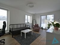 Moderní byt 1+kk s balkonem, parkovacím stáním a kompletním vybavením kuchyně – volný od 1.2.2026