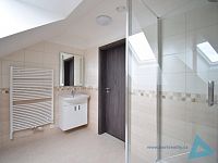 Pronájem slunného bytu 1+kk, 47 m² – novostavba, ul. Petra Bezruče, Nová Paka - DSC_0925.JPG