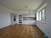Pronájem bytu 2+kk(62m2) v rodinném domě – Nová Paka, ul. Zahradní - _DSC0044.JPG