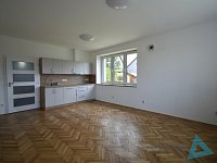Pronájem bytu 2+kk(62m2) v rodinném domě – Nová Paka, ul. Zahradní - _DSC0046.JPG