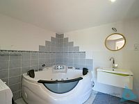 Rodinný dům po rekonstrukci se zahradou a možností vybudování podkroví, Chroustov. - _DSC0865.JPG