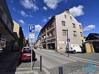 Prodej domu se 4 byty, prodejnou, dílnou a garáží v Nové Pake, ul. Komenského. - _DSC0818.JPG