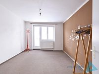 Pronájem bytu 2+1 s balkonem a sklepem, ul. Achátová, Nová Paka - _DSC0982.JPG