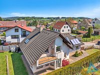 Prostorný rodinný dům se zahradou, 3 koupelnami a úsporným provozem v žádané části Nové Paky - DJI_0746.jpg