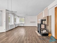 Prostorný rodinný dům se zahradou, 3 koupelnami a úsporným provozem v žádané části Nové Paky - DSC04434.jpg