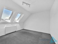 Prostorný rodinný dům se zahradou, 3 koupelnami a úsporným provozem v žádané části Nové Paky - DSC04499.jpg