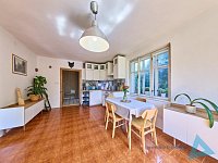 Podkrkonošská usedlost se stodolou a zahradou 2 728 m² – klid přírody, Nová Paka na dosah. - IMG_2486_HDR.jpg
