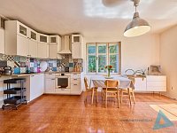 Podkrkonošská usedlost se stodolou a zahradou 2 728 m² – klid přírody, Nová Paka na dosah. - IMG_2492_HDR.jpg