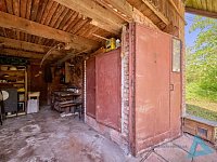 Podkrkonošská usedlost se stodolou a zahradou 2 728 m² – klid přírody, Nová Paka na dosah. - IMG_2573_HDR.jpg