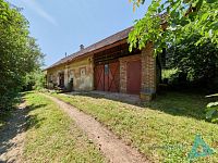 Podkrkonošská usedlost se stodolou a zahradou 2 728 m² – klid přírody, Nová Paka na dosah. - IMG_2579_HDR.jpg
