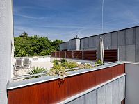 Prodej bytu 4+kk s velkou terasou, lodžií a dvě garážová stání, U Nikolajky, Praha 5 - Smíchov - Prodej bytu 4+kk_U Nikolajky_Praha 5 - Smíchov_34.jpg