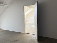 Prostor k podnikání v Havířově - IMG_2358.JPG