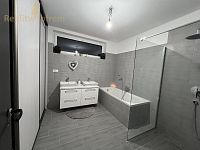 Prodej řadového domu 70 m², pozemek 300 m² - IMG_1608.JPG