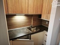 Pronájem 1+kk s lodžií, Ostrava - Poruba, ulice Spartakovců - 2026-06-03 18.06.14.jpg